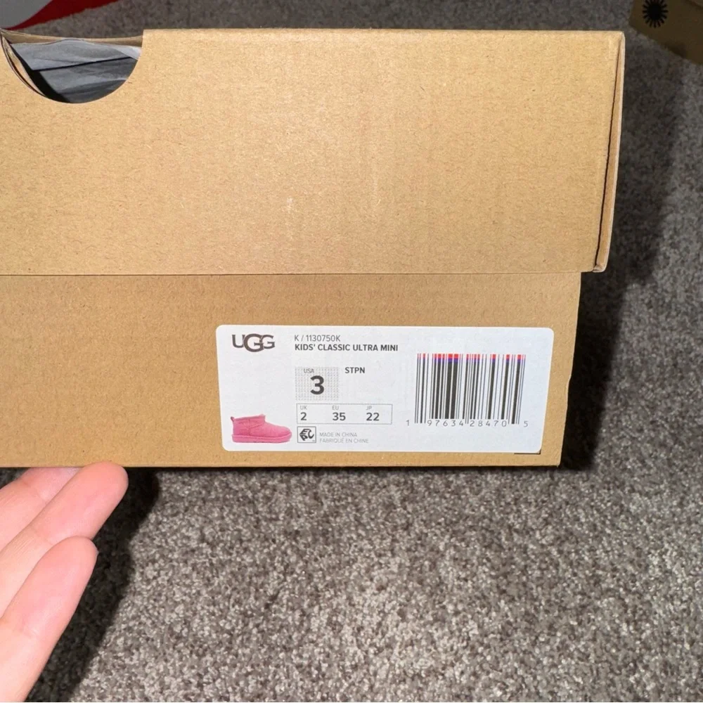 New Kids UGG Classic Ultra Mini Boots Satchet Pink
